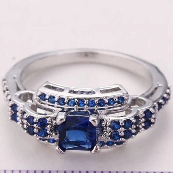 Fashion Jewelry Jewelry - Stunning Princess Cut 1.50ctw Blue Sapphire / Diamond Anniversary Ring